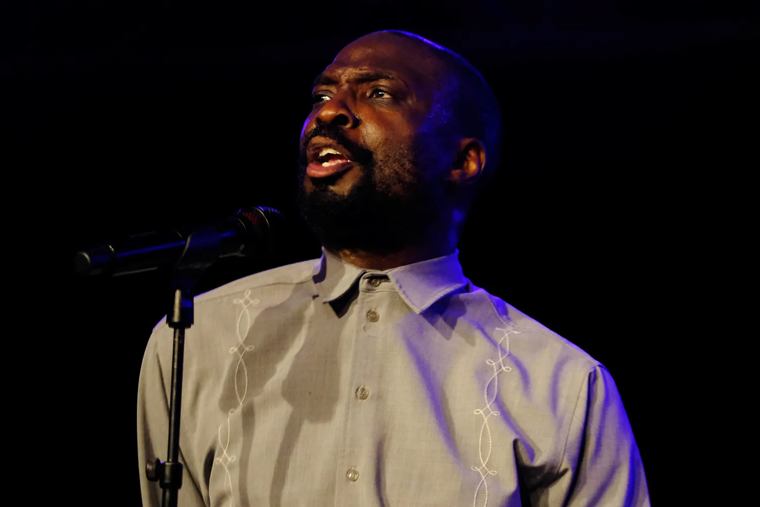 Porträt von Joshua Idehen